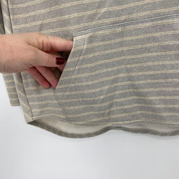 Burton Turtleneck Sweatshirt Women's Size S Gray Cream Stripe Cowl Pullover - Picture 5 of 8